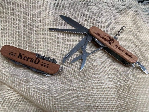 МНОГОФУНКЦИОНАЛЬНЫЙ КАРМАННЫЙ НОЖ С ГРАВИРОВКОЙ