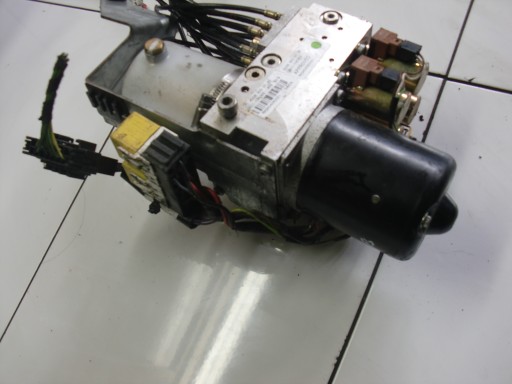 MERCEDES W209 POMPA DACHU A2098000130