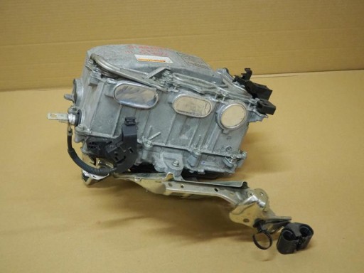 ИНВЕРТОР ИНВЕРТОР TOYOTA YARIS III LIFT 1.5 HYBRID