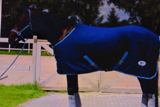 DERKA POLAROWA 155CM Z PASAMI WYPRZEDAŻ