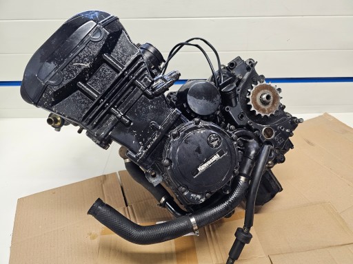 Kawasaki GPZ 1100 ZZR 1100 двигатель в сборе