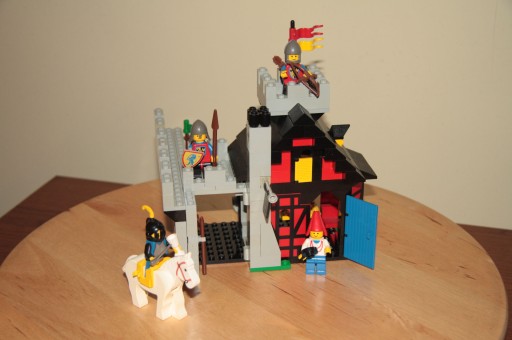 LEGO Castle 6067 Охраняемая гостиница