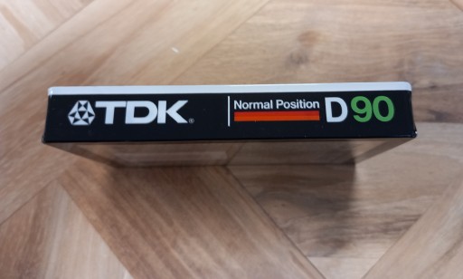 TDK D 90 KASETA MAGNETOFONOWA