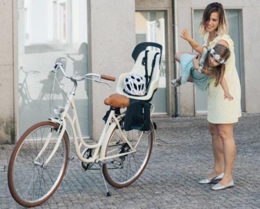 ВЕЛОСИПЕДНОЕ СИДЕНЬЕ BOBIKE GO, УСТАНОВЛЕННОЕ НА СТОЙКЕ, ЦВЕТ ВАНИЛЬ