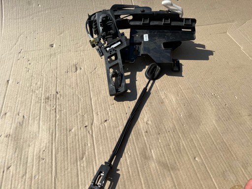 FORD FESTA MK7 Zamek drzwi lewy przód 5 PIN ORY