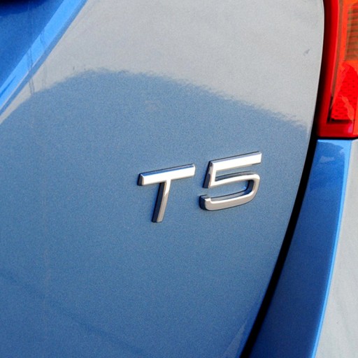ЭМБЛЕМА Volvo T5 - Черный