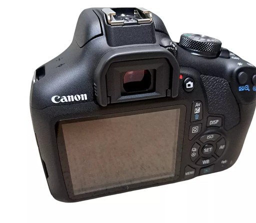 КАМЕРА CANON EOS 2000D