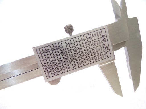 VIS ANALOG CALIPER 150 0,05 СТОПОРНЫЙ ВИНТ СО СТОПОРНЫМ МАУЗЕРОМ