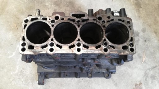 VW GOLF V 5 2.0 SDI БЛОК ДВИГАТЕЛЯ BDK 038103021CF