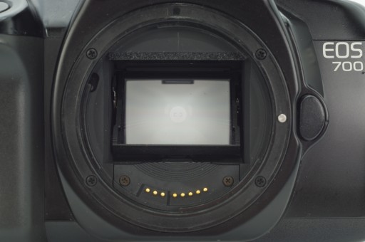 CANON EOS 700 – камера для любых погодных условий