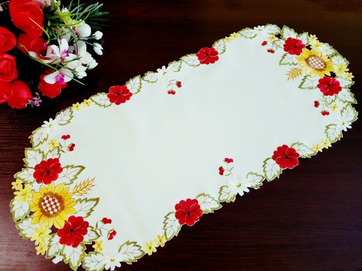 Белая дорожка для стола, подсолнухи, 40 х 90 см.