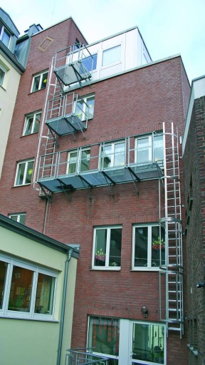 Аварийная лестница сталь оцинкованная DIN14094-1 6,45 м