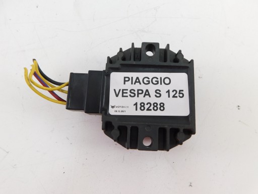РЕГУЛЯТОР НАПРЯЖЕНИЯ PIAGGIO VESPA 125 S M1