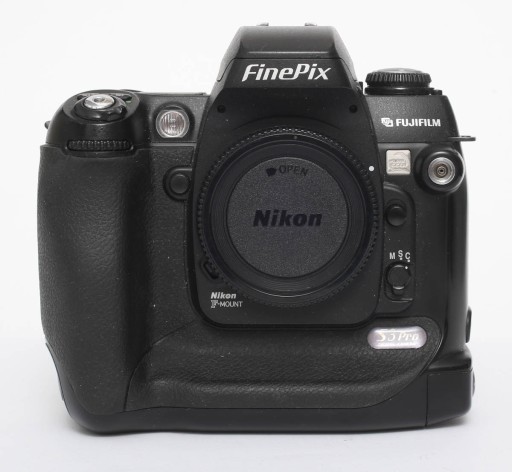 Корпусная зеркальная камера FujiFilm FinePix S3 Pro