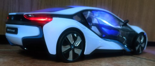 Автомобиль с дистанционным управлением BMW i8 ILLUMINATED Rastar Car Автомобиль с дистанционным управлением