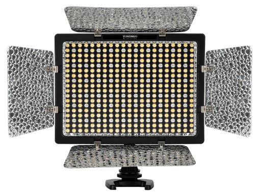 Yongnunuo YN300 IV - светодиодный RGB WB 3200-5500K