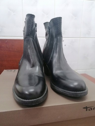A10735 ЧЕРНЫЕ БОТИНКИ НА КАБЛУКЕ TAMARIS Размер 40
