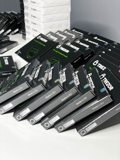 Криптовалютный кошелек Trezor One