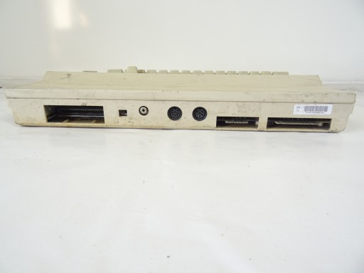 Донор компьютерных комплектующих Commodore C64C