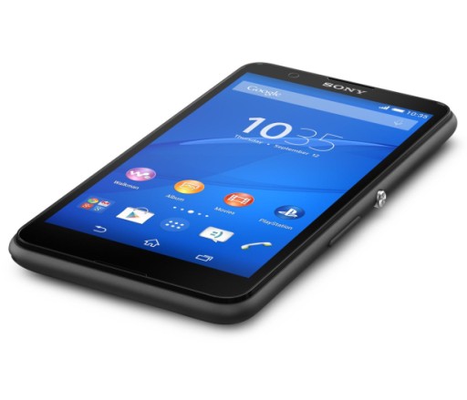 Смартфон Sony Xperia E4.