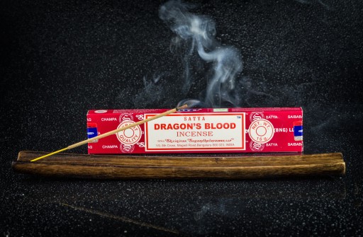 Ароматические палочки NAG CHAMPA SATYA POLLEN 15 г Кровь Дракона