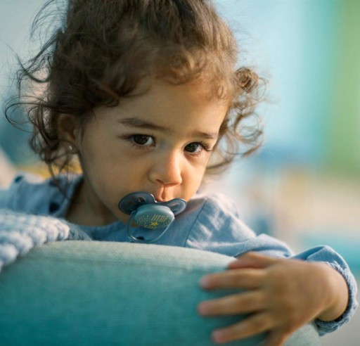 AVENT 2 пустышки BREATHABLE 6M+ ULTRA AIR SILICONE 6-18M + ЧЕХОЛ