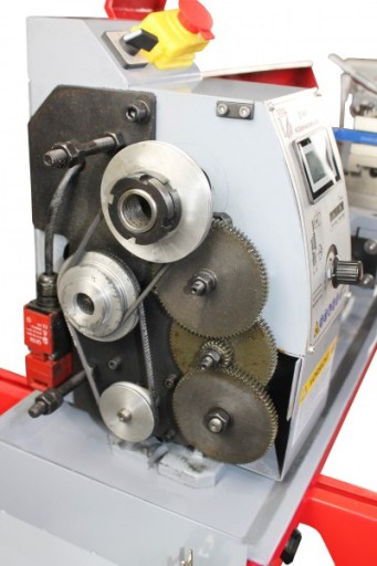 Токарный станок по металлу Holzmann ED400FD