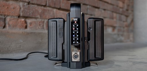 NEWELL BP-4CH ЧЕТЫРЕХКАНАЛЬНОЕ ЗАРЯДНОЕ УСТРОЙСТВО V-MOUNT