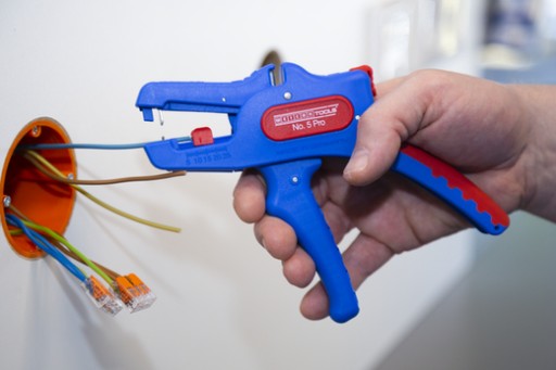 Автоматический инструмент для зачистки проводов 0,2-16 мм2 (24-5 AWG) Weicon No.5