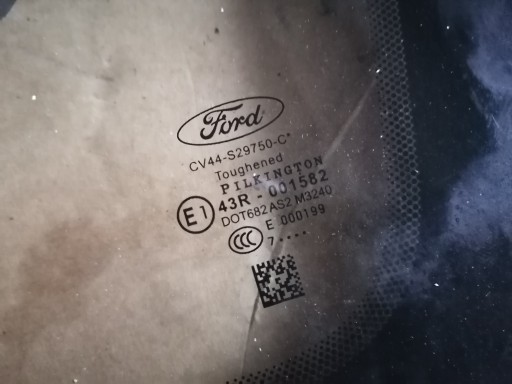 Ford Kuga Mk2 Szyba Prawa Tył Tylna Karoseryjna Jasna 17
