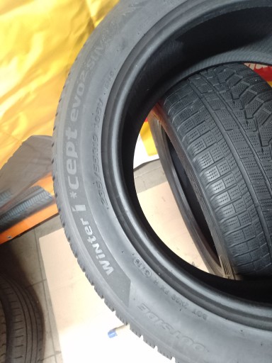Hankook Winter i*cept evo2 SUV W320A 235/55R19 105 В