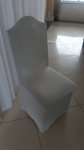 pokrowiec biały elastyczny SPANDEX uniwersalny na krzesło bankietowe