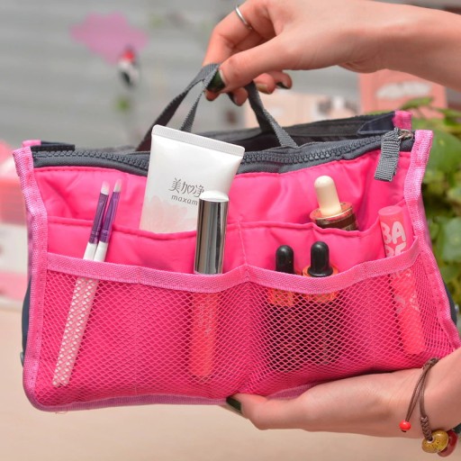 МАЛЕНЬКАЯ КОСМЕТИЧКА ДЛЯ САМОЛЕТА HANDY TRAVEL COSMETIC BOX