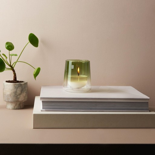 Świecznik i Świeca wkładka zapachowa Bolsius CleanLight - Gardenia & Figa