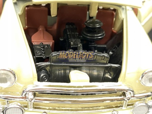 Chevrolet BEL AIR 1950 с лезвием модель 1:24 Motormax 73268 бежевый