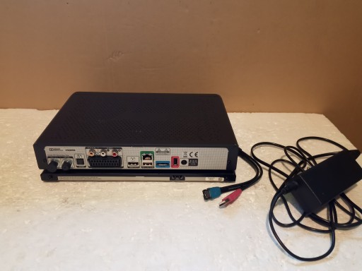 HUMAX SKY IS HD4 + EHD100SD