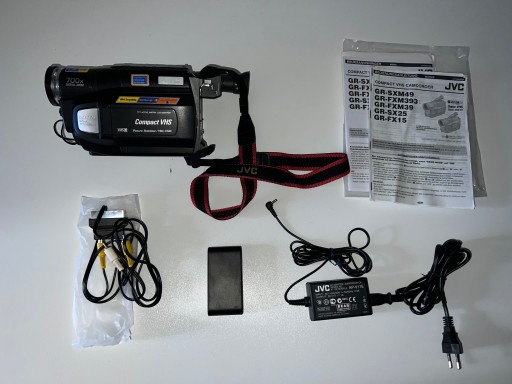 JVC GR-FXM393E VHS-C Компактная видеокамера VHS с ЖК-дисплеем