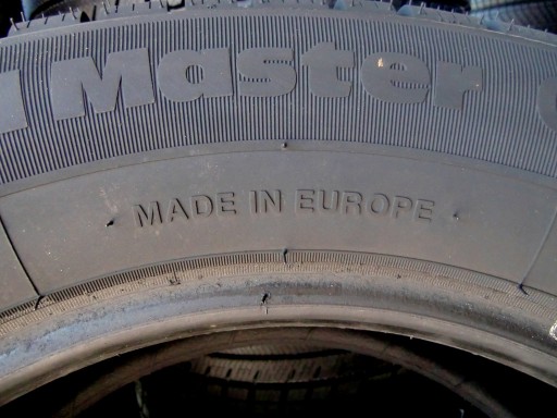 2 ВСЕСЕЗОННЫЕ ШИНЫ 215/60R16 всесезонные, ТИХИЕ.