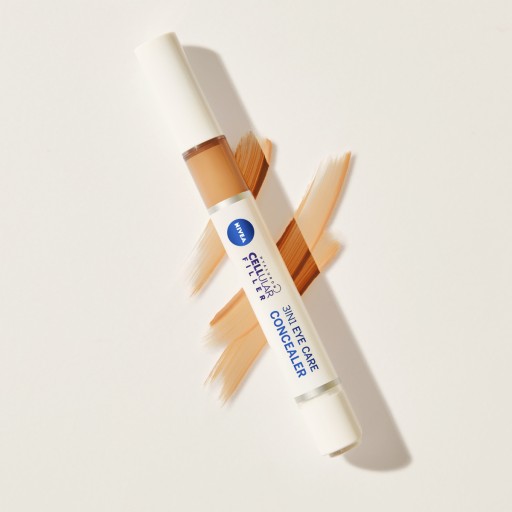 NIVEA Hyaluron Cellular крем для глаз 3в1 темный