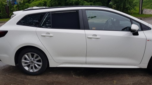 Zasłony na magnesy przeciwsłoneczne dopasowane Toyota Corolla XII 12 kombi
