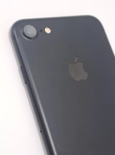 Apple iPhone 7 32GB A1778 Телефон