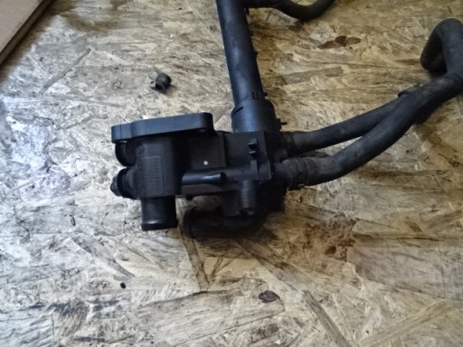 КОРПУС ТЕРМОСТАТА VW SKODA AUDI 032121111