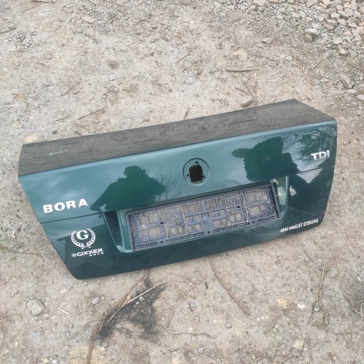 ПОДЪЕМНИК БАГАЖНИКА VW BORA