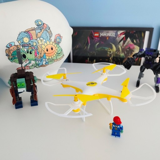 DRON dla dzieci zdalnie sterowany LED quadokopter