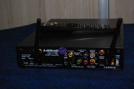 Медиа/DVD-плеер Kiss 1600 — с возможностью подключения к Ethernet и Wi-Fi