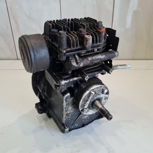 ДВИГАТЕЛЬ BRIGGS & STRATTON 3,5 л.с., ПОРШНЕВОЙ ЦИЛИНДРОВЫЙ ФУНКЦИОНАЛЬНЫЙ ВАЛ