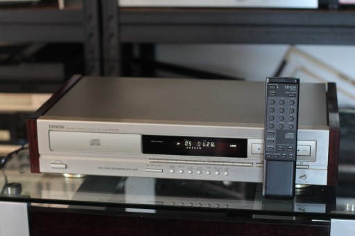 Denon DCD-660 CD-плеер, пульт дистанционного управления, дерево