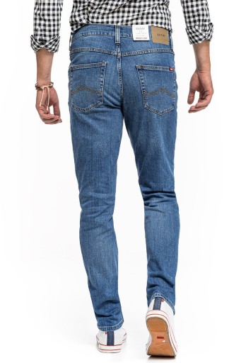 Męskie spodnie jeansowe dopasowane Mustang TRAMPER TAPERED W40 L36