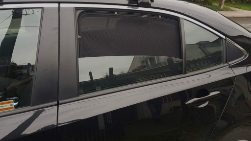 Zasłonki osłony rolety przyciemniające na szyby Toyota Corolla 12 XII sedan