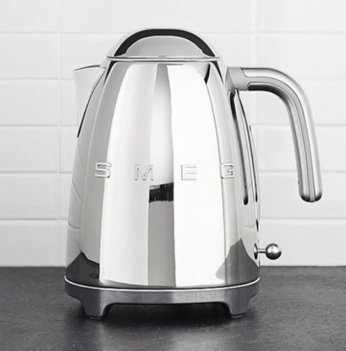 Электрический чайник Smeg KLF03SSEU 2400W серебристый 1,7л